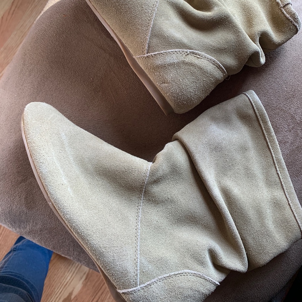 Tan bootie